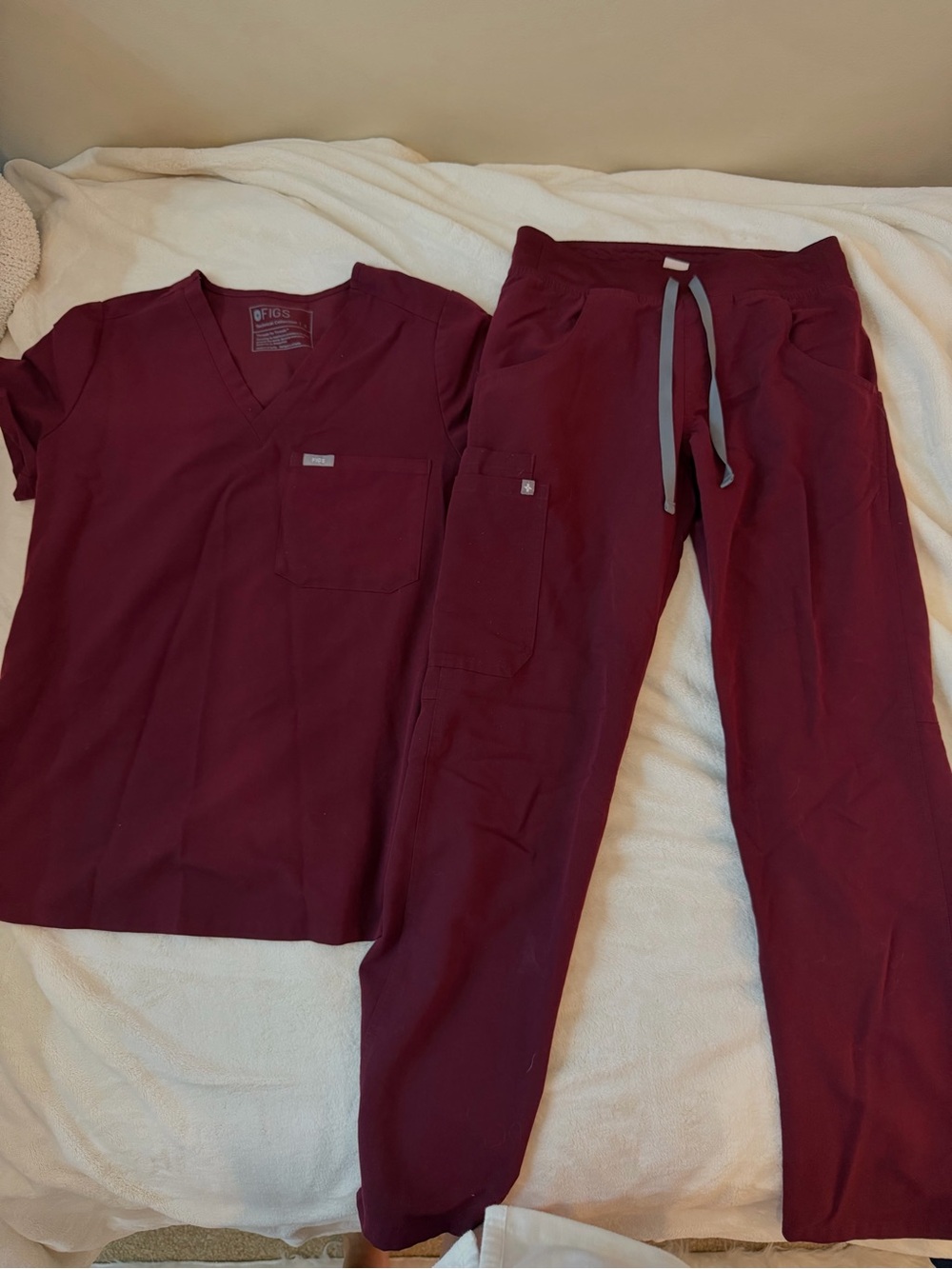 Figs Women's Burgundy Scrub Top & Jogger Pants